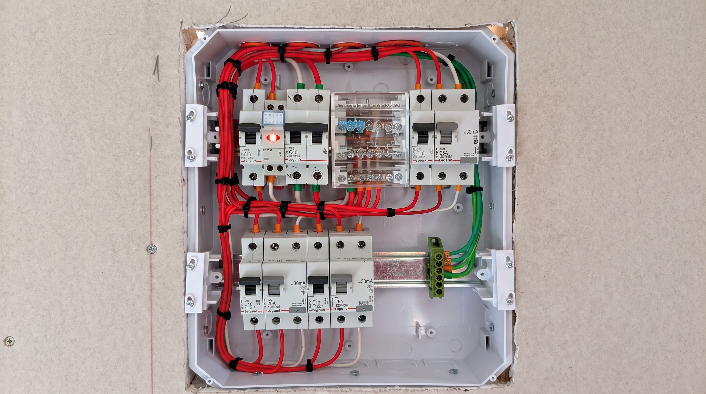 Instalaciones Eléctricas